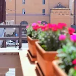 900 Piazza Del Popolo