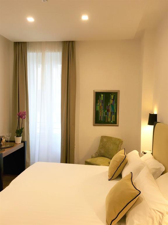 900 Piazza Del Popolo Acomodação com café da manhã  3*