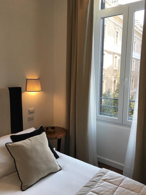 Acomodação com café da manhã  900 Piazza Del Popolo Roma