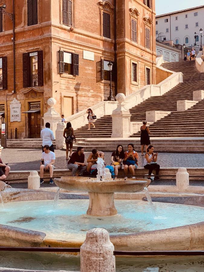 Acomodação com café da manhã  900 Piazza Del Popolo Roma