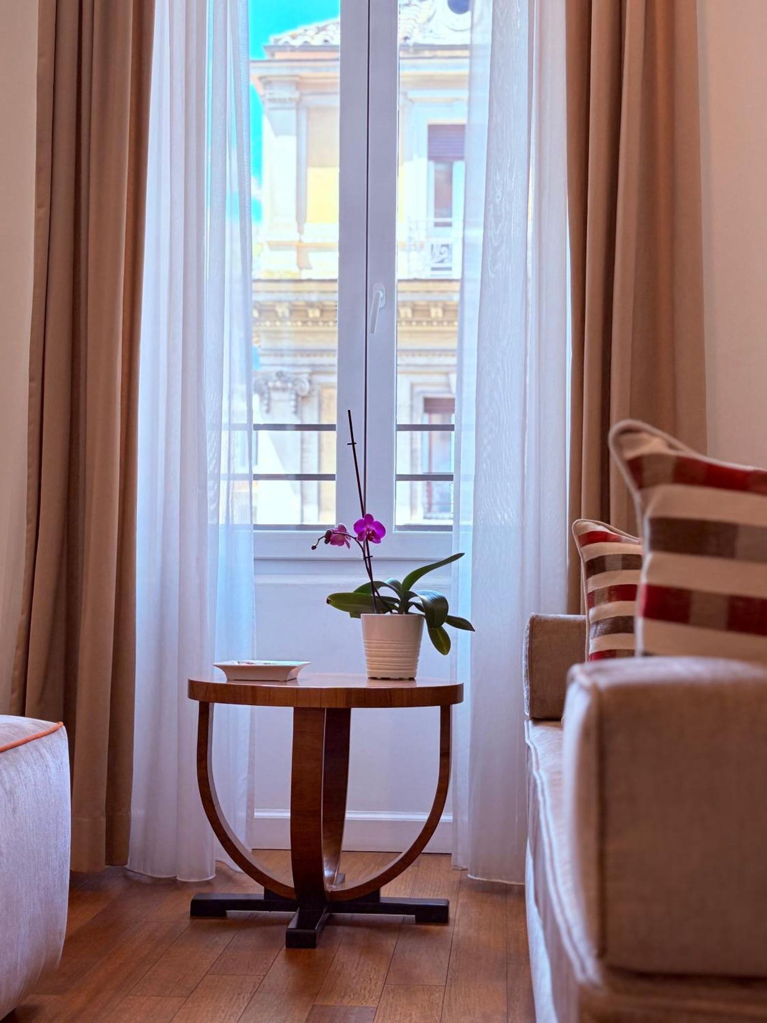 900 Piazza Del Popolo Acomodação com café da manhã  3*